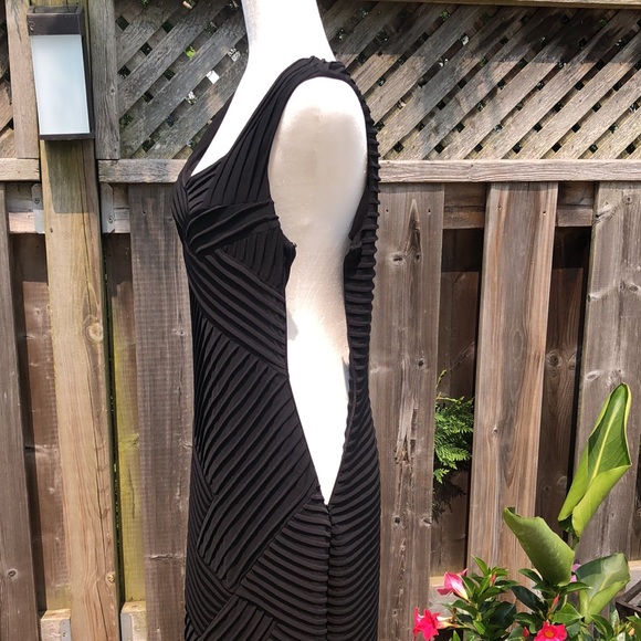 Calvin Klein size 8 black dress side zipper excellent condition - Picture 7 of 7